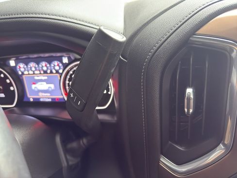 Used 2021 Chevrolet Silverado 1500 High Country w/ Technology Package image 31