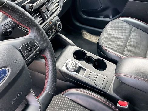 Used 2024 Ford Escape ST-Line FWD image 15