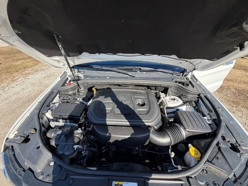 Used 2020 Jeep Grand Cherokee Limited w/ Luxury Group II image 19