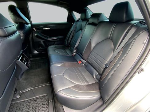 Used 2021 Toyota Avalon Touring FWD image 21