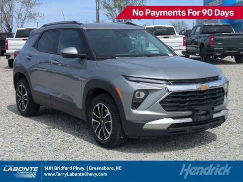 Certified 2025 Chevrolet TrailBlazer LT AWD/4WD image 1