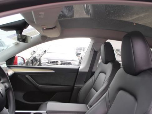 Used 2023 Tesla Model Y Long Range AWD/4WD image 24