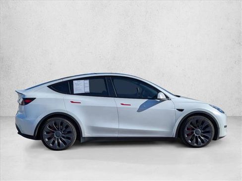 Used 2020 Tesla Model Y Performance image 4