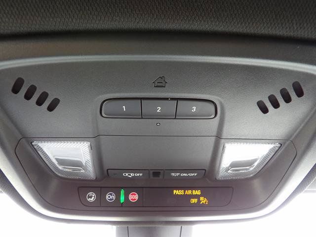 Certified 2023 Chevrolet Traverse LT w/ Rear Camera Mirror Package AWD/4WD image 29