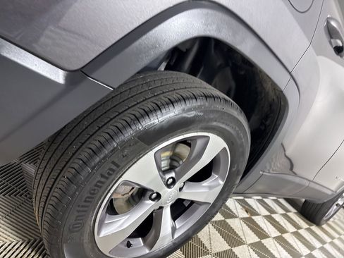 Used 2022 Jeep Cherokee Limited image 33