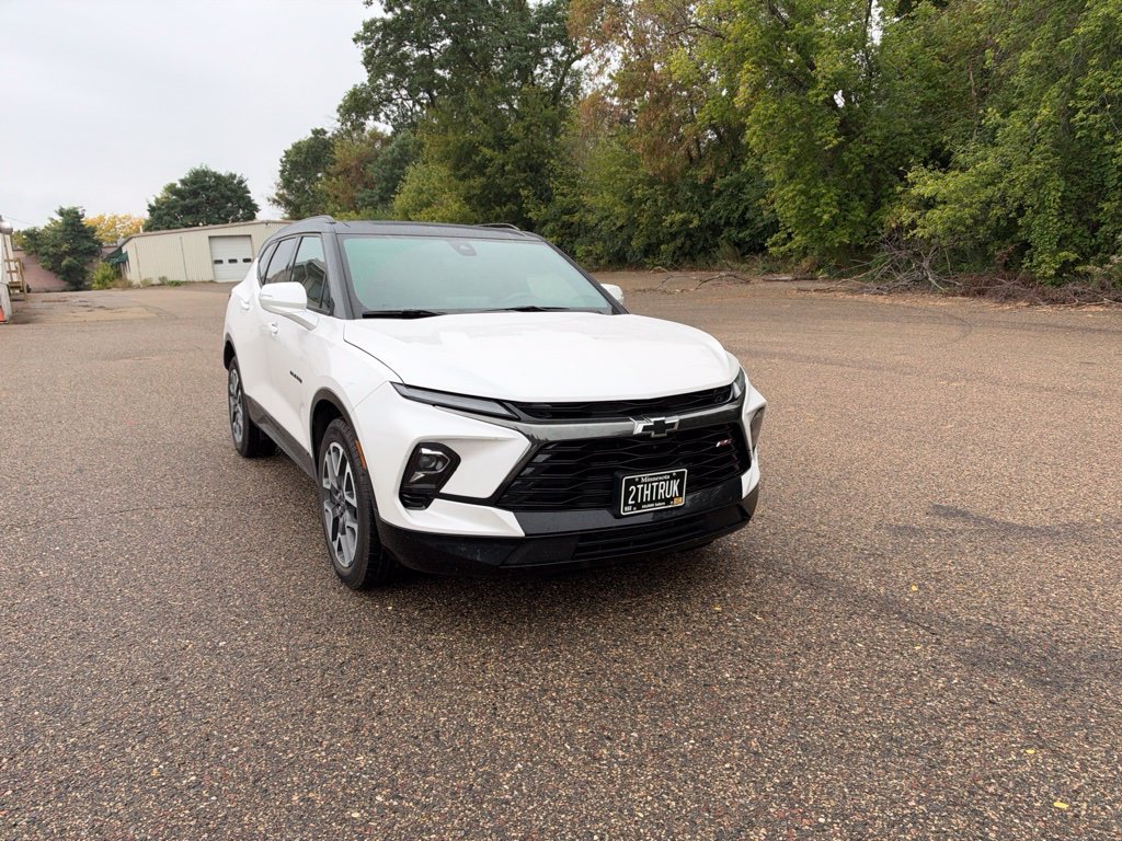 Used 2025 Chevrolet Blazer RS w/ Driver Confidence II Package AWD/4WD image 8