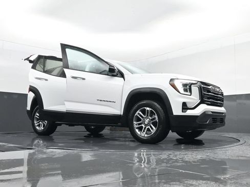 Used 2025 GMC Terrain Elevation AWD/4WD image 33