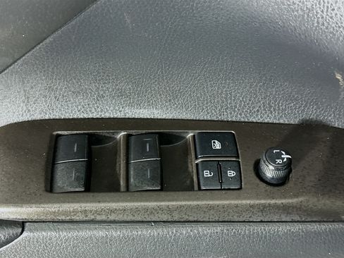 Used 2022 Toyota Camry LE FWD image 23