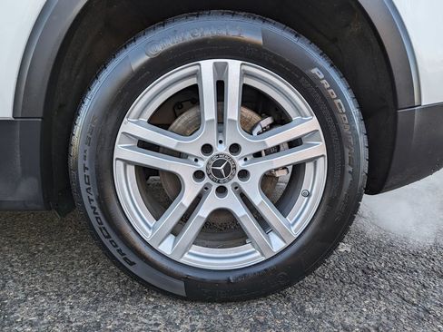 Used 2023 Mercedes-Benz GLB 250 4MATIC image 52