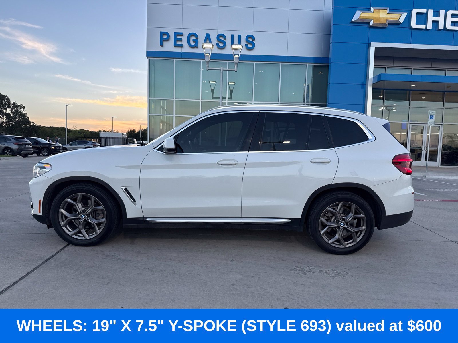 Used 2021 BMW X3 sDrive30i w/ Convenience Package RWD image 2