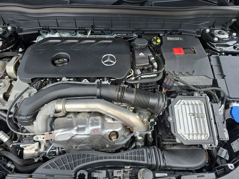Certified 2026 Mercedes-Benz GLB 250 4MATIC image 30