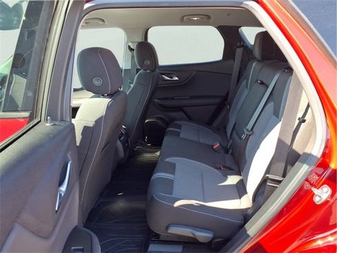 Certified 2024 Chevrolet Blazer LT w/ Convenience Package image 11