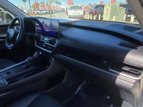 Certified 2024 Toyota Grand Highlander XLE image 18