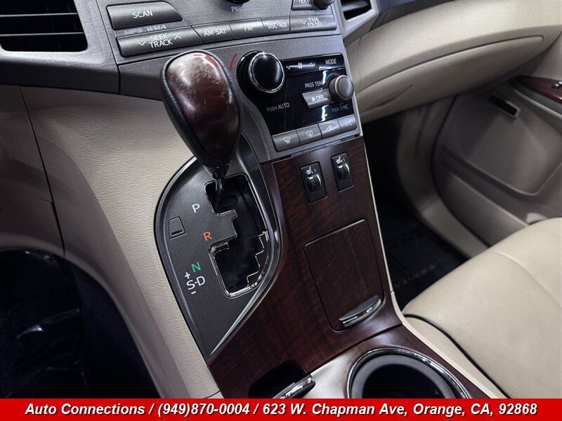 Used 2009 Toyota Venza AWD image 14
