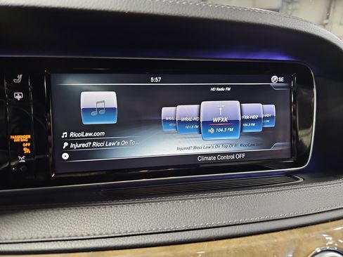 Used 2015 Mercedes-Benz S 550 Sedan image 23