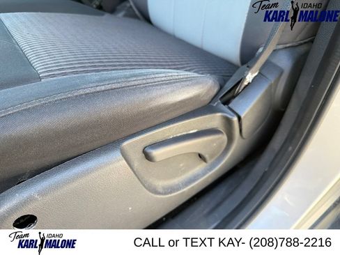 Used 2010 Jeep Liberty Renegade w/ Premium Group AWD/4WD image 22