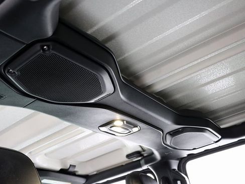 Used 2021 Jeep Gladiator Overland w/ Popular Equipment Package image 14