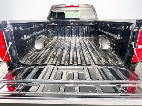 Used 2022 Chevrolet Colorado LT w/ Fleet Safety Package image 24