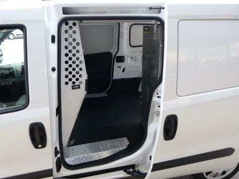 Used 2020 RAM ProMaster City Tradesman SLT FWD image 18