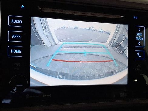 Used 2019 Toyota Tacoma TRD Sport image 21