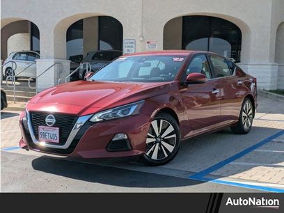 Used 2022 Nissan Altima 2.5 SV