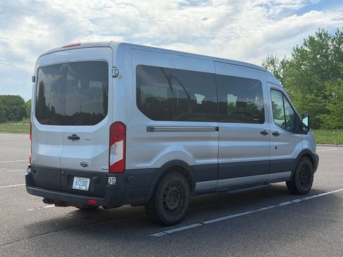 Used 2015 Ford Transit 350 XLT RWD image 3