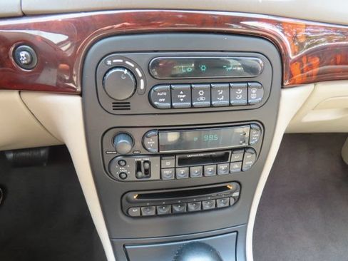Used 2004 Chrysler 300M FWD image 22