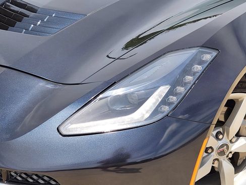 Used 2015 Chevrolet Corvette Stingray Coupe RWD image 9
