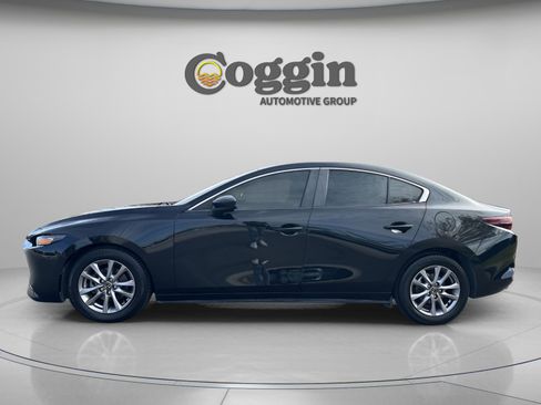 Used 2020 MAZDA MAZDA3 Base image 3