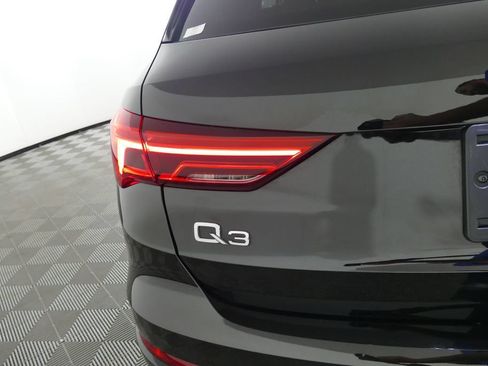 Used 2023 Audi Q3 2.0T Premium w/ Convenience Package AWD/4WD image 31