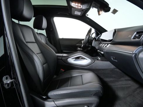 Used 2021 Mercedes-Benz GLS 450 4MATIC image 7