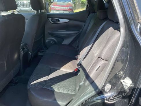 Used 2020 Nissan Rogue Sport S FWD image 11