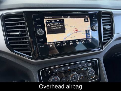 Used 2020 Volkswagen Atlas Cross Sport SEL R-Line AWD/4WD image 27