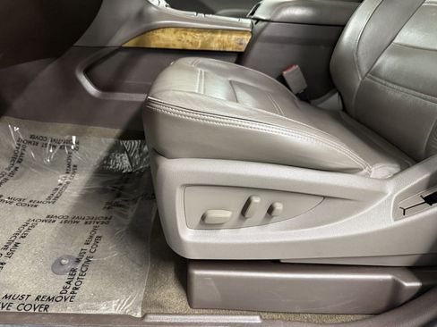 Used 2017 GMC Yukon XL Denali w/ Open Road Package image 11