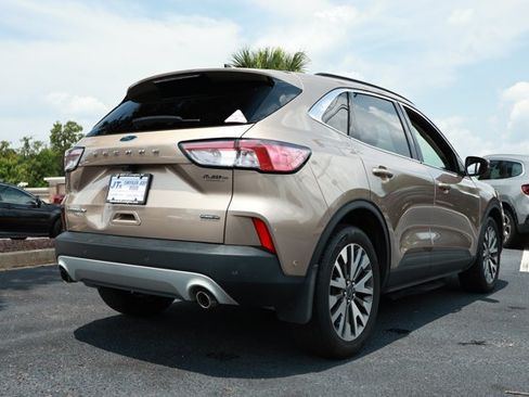 Used 2020 Ford Escape Titanium w/ Titanium Premium Package 2.0 AWD/4WD image 6