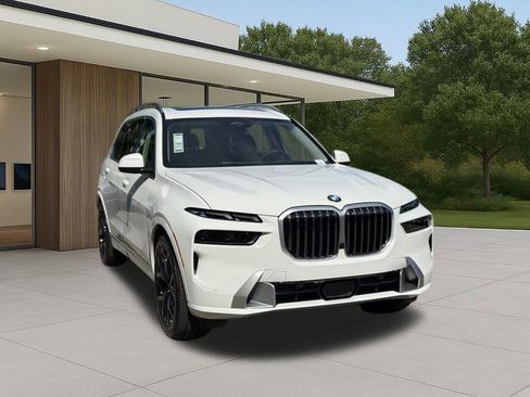 New 2026 BMW X7 xDrive40i w/ Premium Package image 5