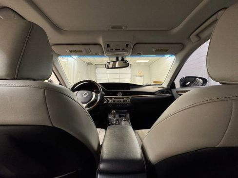 Used 2013 Lexus ES 350 w/ Premium Pkg image 19