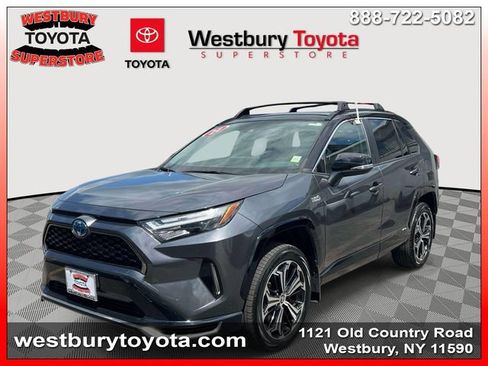 Used 2024 Toyota RAV4 XSE w/ Weather Package AWD/4WD image 5