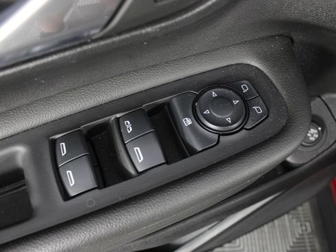 Used 2024 GMC Terrain SLE w/ Driver Convenience Package FWD image 15