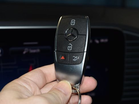 Certified 2024 Mercedes-Benz GLE 350 4MATIC image 18