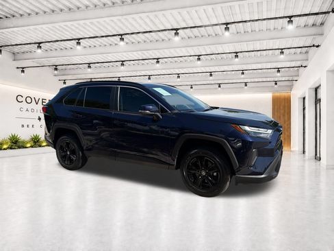 Used 2024 Toyota RAV4 XLE FWD image 15