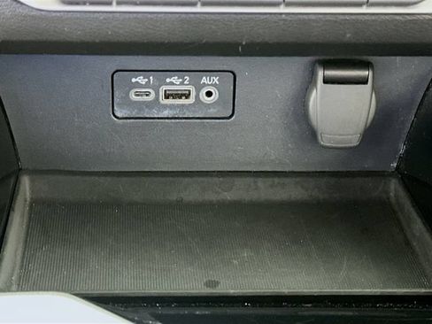 Used 2024 Nissan Altima 2.5 SR FWD image 18