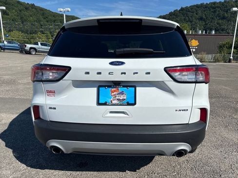 Used 2022 Ford Escape SE w/ Convenience Package image 4
