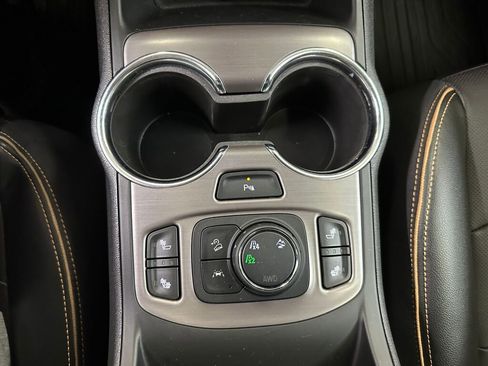 Certified 2023 GMC Terrain AT4 w/ Infotainment Package II image 20