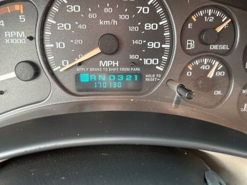 Used 2002 Chevrolet Silverado 2500 LS image 19