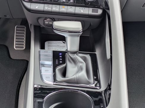 New 2026 Hyundai Elantra SEL Sport FWD image 18