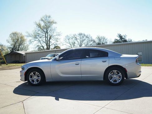 Used 2022 Dodge Charger SXT image 17