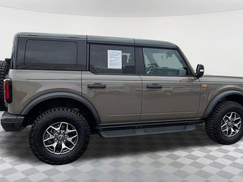 Used 2025 Ford Bronco Badlands AWD/4WD image 4