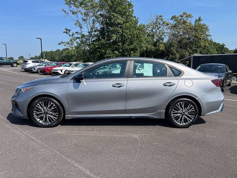 Used 2023 Kia Forte GT-Line w/ GT-Line Technology Package FWD image 2