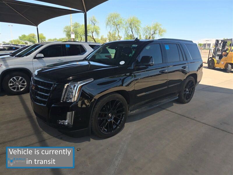 Used 2020 Cadillac Escalade Luxury AWD/4WD image 5